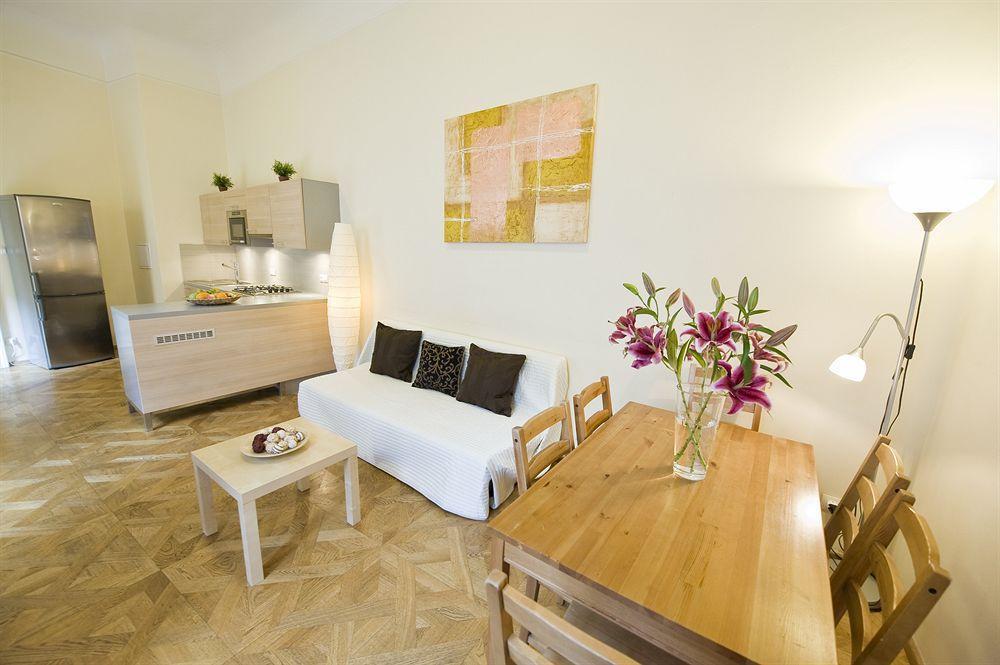 Bohemia Apartments Prague Centre Экстерьер фото