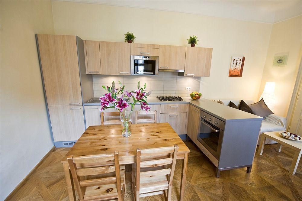 Bohemia Apartments Prague Centre Экстерьер фото