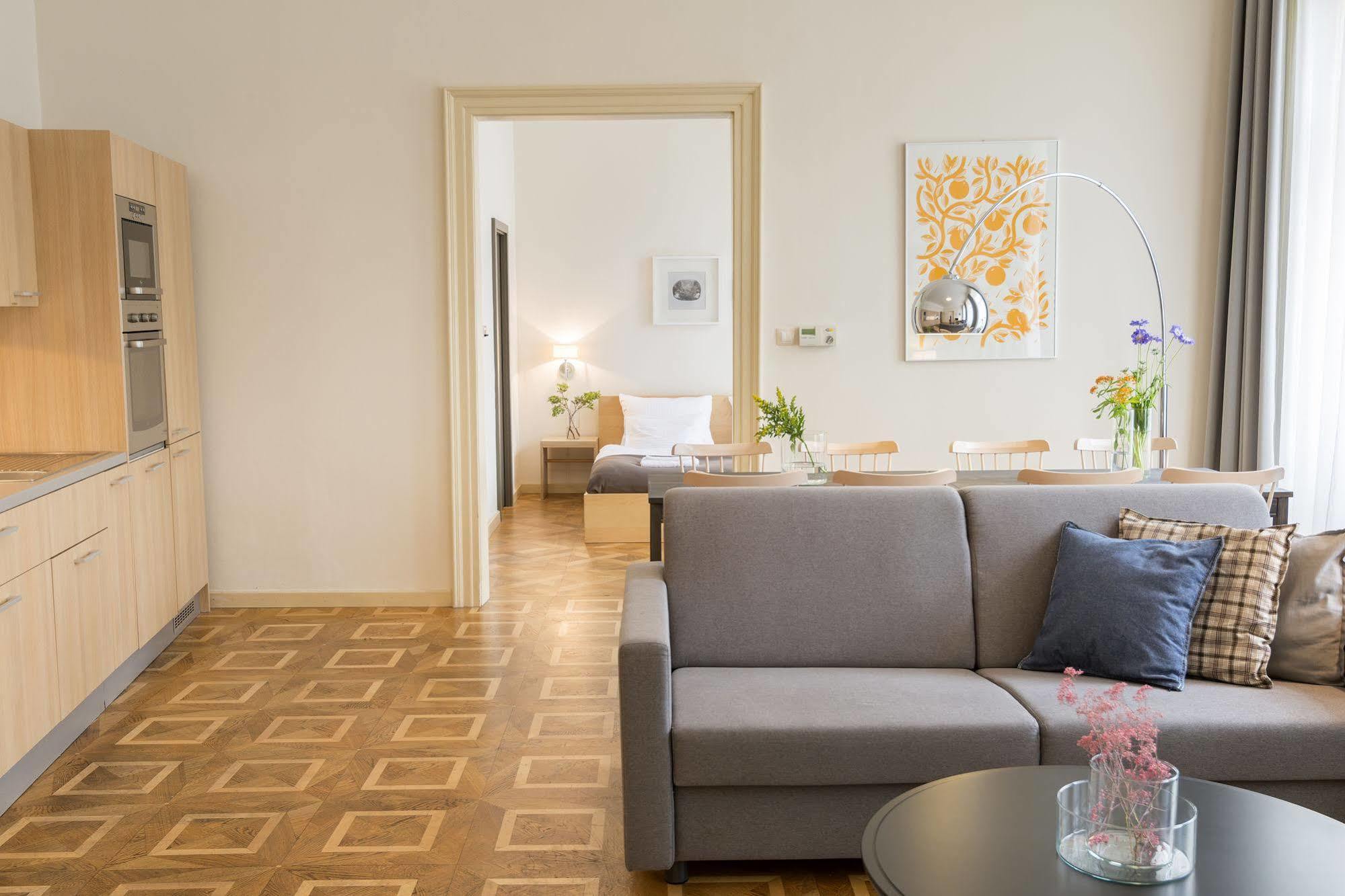 Bohemia Apartments Prague Centre Экстерьер фото