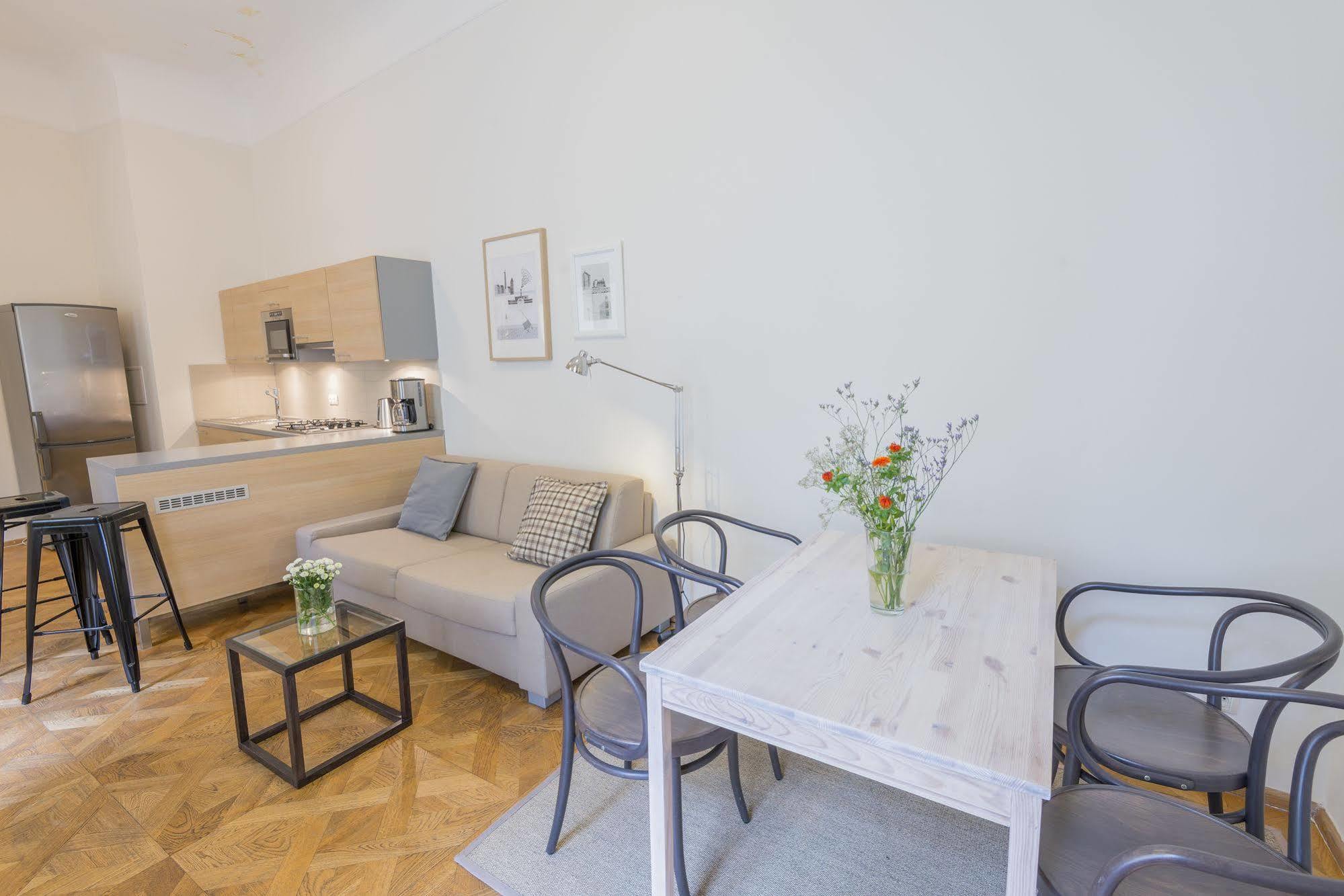 Bohemia Apartments Prague Centre Экстерьер фото