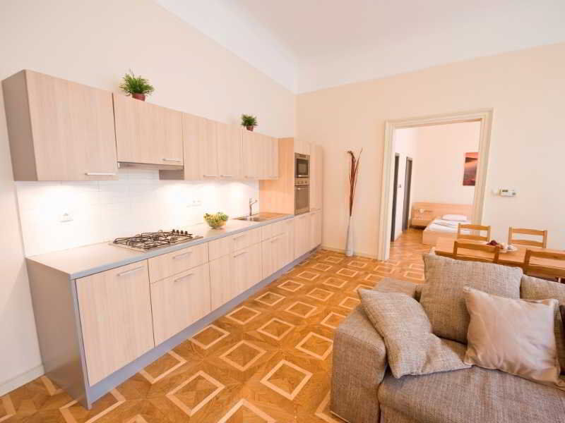 Bohemia Apartments Prague Centre Экстерьер фото